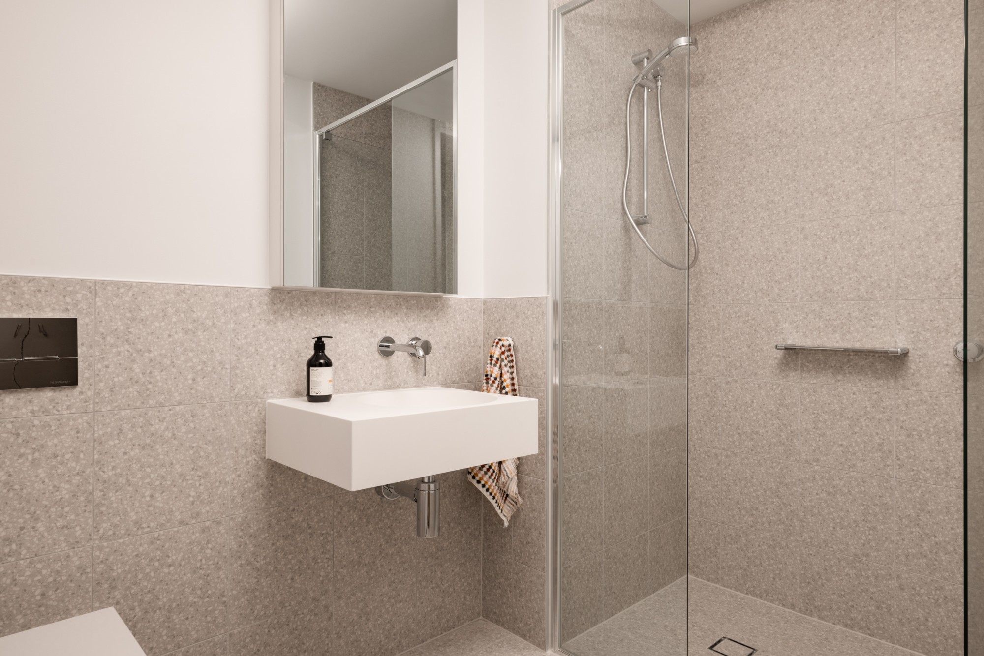 Signature Studio Corner Apartment Image 6 Bathroom
