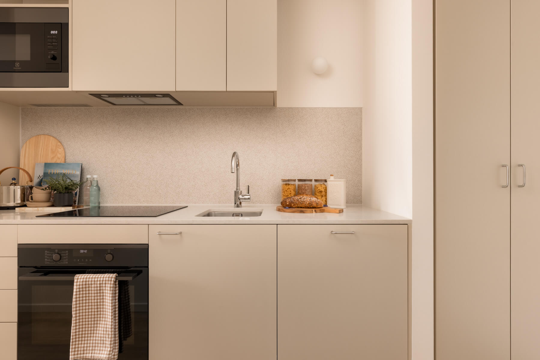 1200Px Short Edge Tony Evans The Gladstone 20250407 023 EP19073