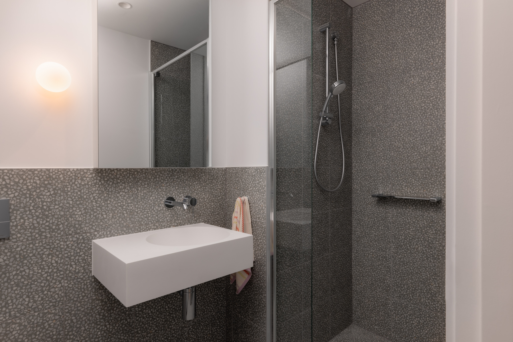 1200Px Short Edge Tony Evans Haiku Sth Yarra 20250402 015 EP10592 3